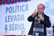 Munic&iacute;pios que sofreram com enchentes s&atilde;o beneficiados